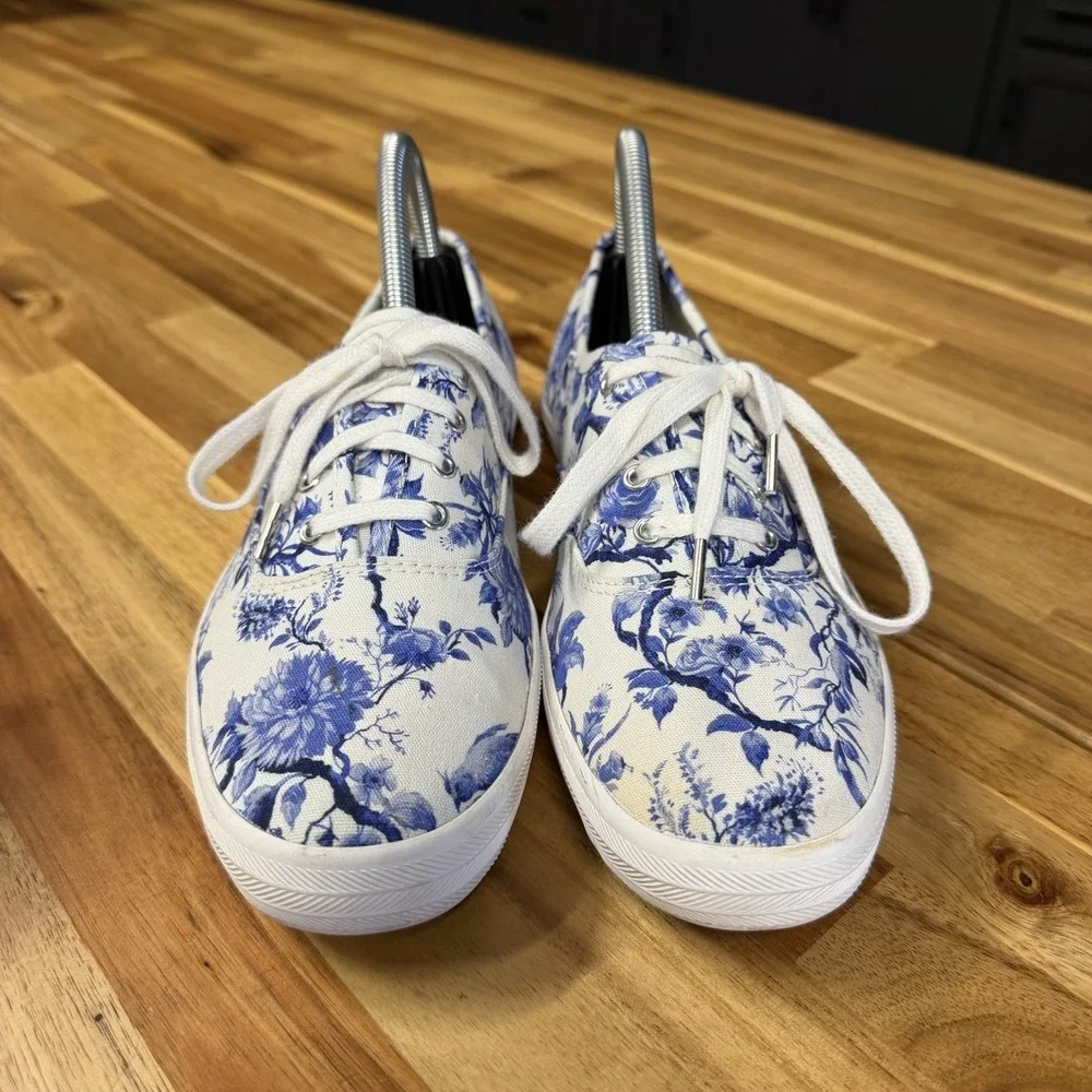 Keds Champion sneakers  Women's Size 9 With Blue and White Tree Toile pattern